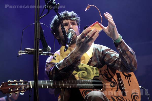 GRUFF RHYS - 2011-03-04 - PARIS - Cafe de la Danse - 